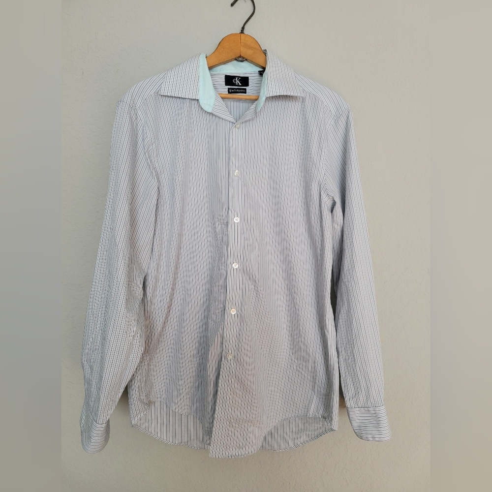 Calvin Klein Slim Fit NonIron Striped Button Down Long Sleeve Shirt- M